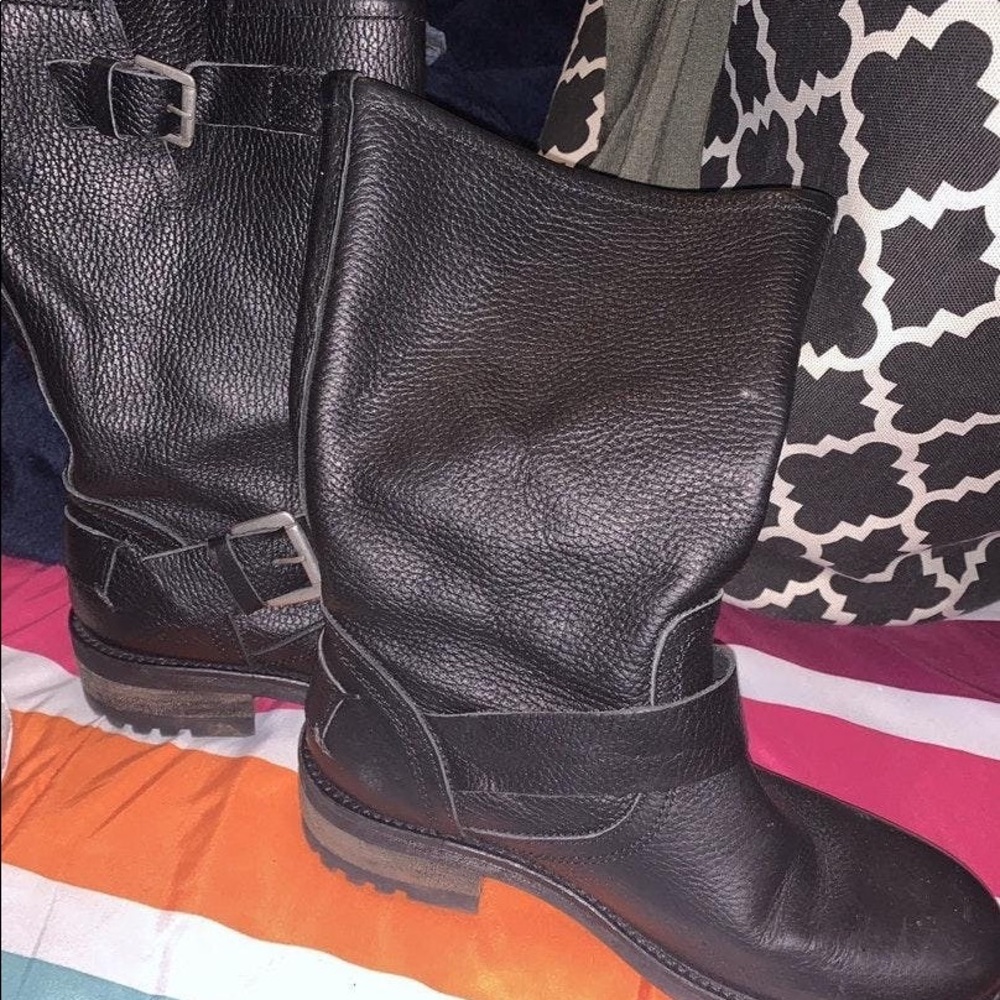 Black boots